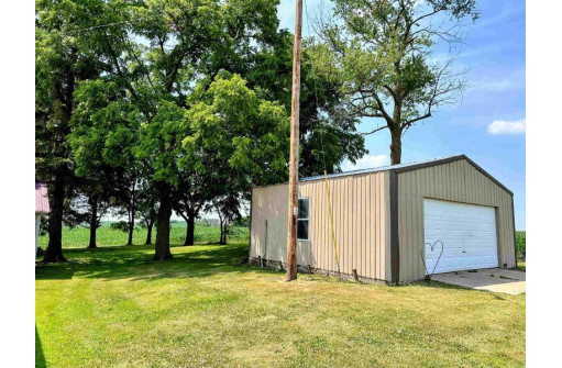 30971 Highway 27, Prairie Du Chien, WI 53821