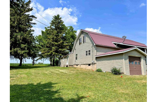 30971 Highway 27, Prairie Du Chien, WI 53821