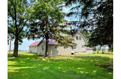 30971 Highway 27, Prairie Du Chien, WI 53821