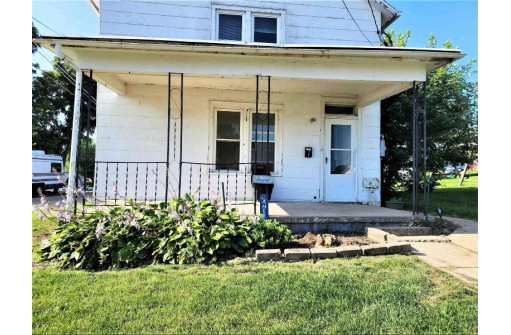 321 E Cherry Street, Lancaster, WI 53813