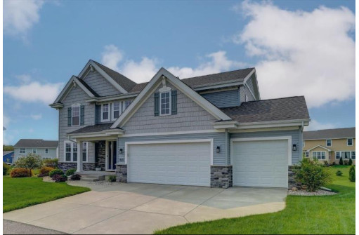 4125 Golden Wheat Run, DeForest, WI 53532