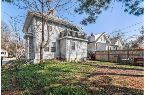 2533 E Dayton Street, Madison, WI 53704