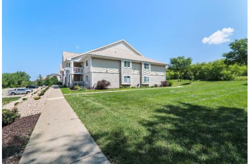 5302 Congress Avenue 3, Madison, WI 53718