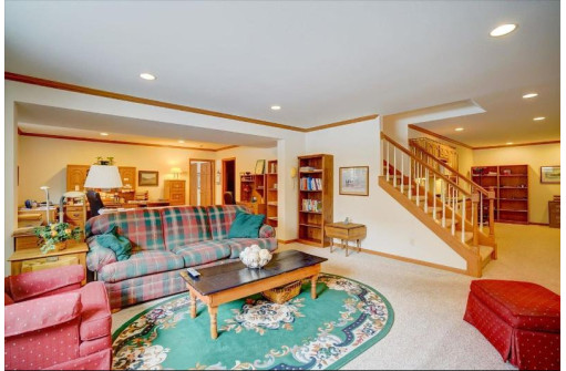 2540 St Albert The Great Drive, Sun Prairie, WI 53590