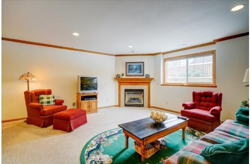 2540 St Albert The Great Drive, Sun Prairie, WI 53590