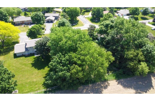 7091 S Hill Road, DeForest, WI 53532