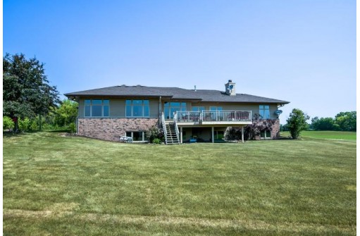 3935 County Road A, Stoughton, WI 53589