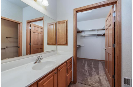 3183 Camden Lane, Sun Prairie, WI 53590