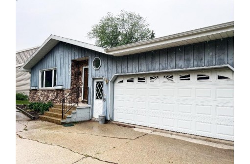 300 Hillcrest Drive, Beaver Dam, WI 53916