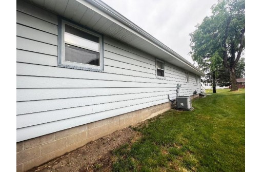 300 Hillcrest Drive, Beaver Dam, WI 53916