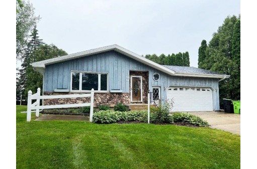 300 Hillcrest Drive, Beaver Dam, WI 53916