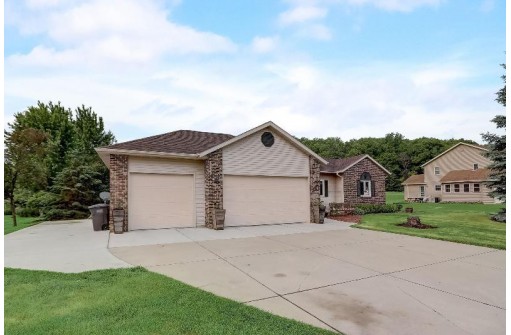 360 E Puerner Street, Jefferson, WI 53549-1366