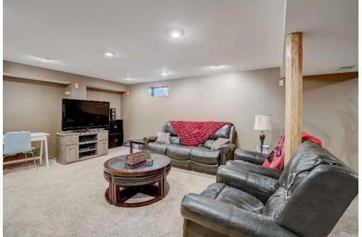 7809 Wood Reed Drive, Madison, WI 53719