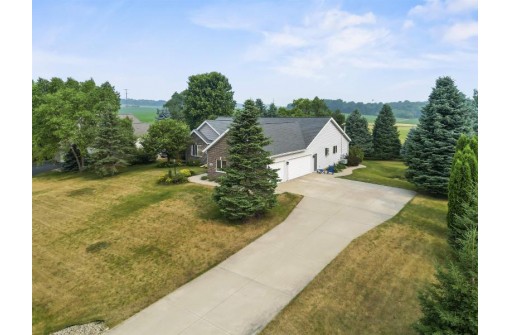 8540 Ellington Way, Middleton, WI 53562