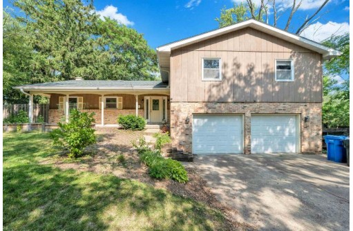 2007 Shafer Drive, Fitchburg, WI 53711