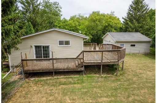 S1182 E Redstone Drive, La Valle, WI 53941