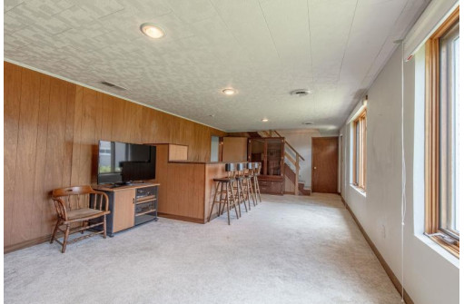 1300 4th Street, New Glarus, WI 53574