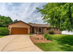 3710 Newton Court Middleton, WI 53562