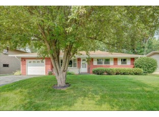 604 S Hill Street DeForest, WI 53532