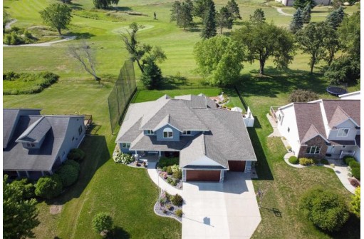 568 Lexington Drive, Oregon, WI 53575