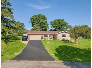 3435 Valley Woods Drive Verona, WI 53593