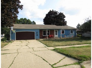 1838 Roxbury Road Janesville, WI 53545