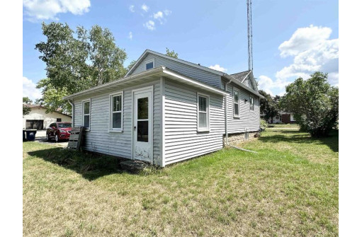 304 W Bridge Street, New Lisbon, WI 53950