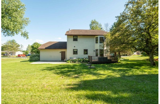 3922 Sunnyvale Drive, DeForest, WI 53532