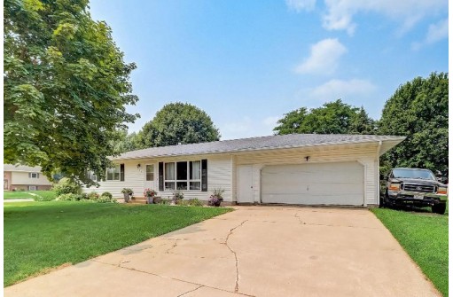 205 15th Street, Prairie Du Sac, WI 53578-1370