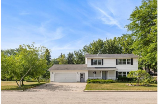 563 Highknocker Trail, Green Lake, WI 54941