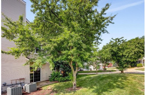 2810 Holborn Circle, Madison, WI 53718