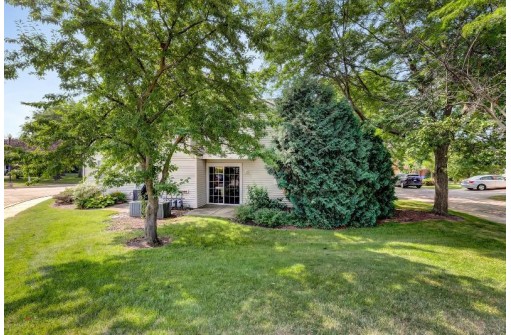 2810 Holborn Circle, Madison, WI 53718