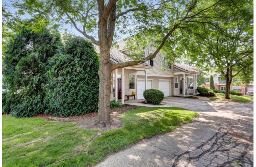 2810 Holborn Circle, Madison, WI 53718