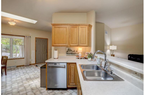 6915 Old Sauk Court, Madison, WI 53717