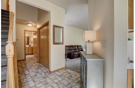 6915 Old Sauk Court, Madison, WI 53717