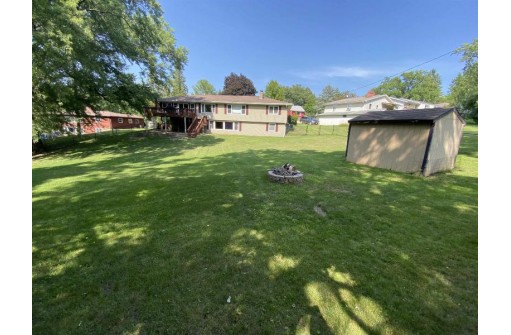 190 Preston Drive, Platteville, WI 53818