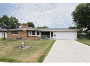 1116 N Claremont Drive Janesville, WI 53545