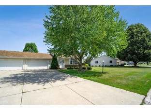 4019 Dorchester Drive Janesville, WI 53546