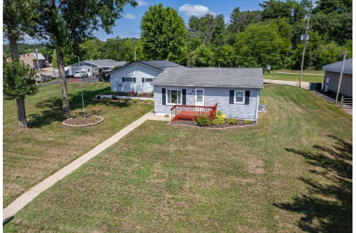 304 W Main Street, La Valle, WI 53941