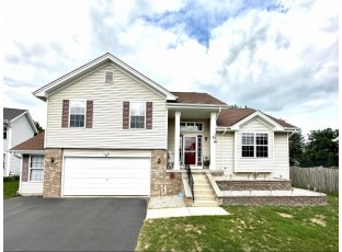 2125 Hayfield Lane Beloit, WI 53511