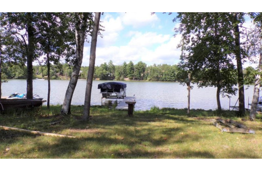 1086 E Queens Way, Nekoosa, WI 54457