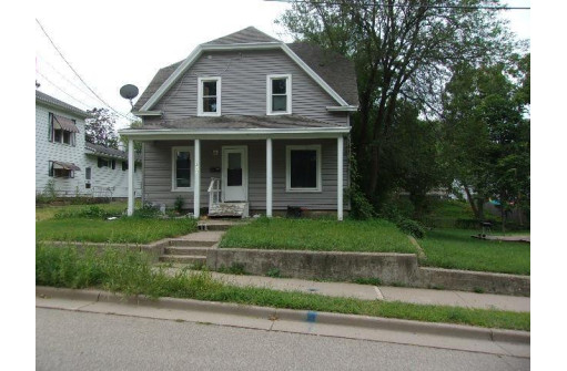 375 W Adams Street, Platteville, WI 53818-0000