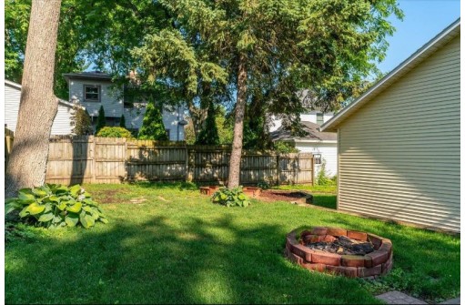 116 Washington Street, Oregon, WI 53575