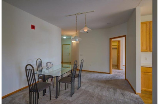 220 Shato Lane 220, Monona, WI 53716