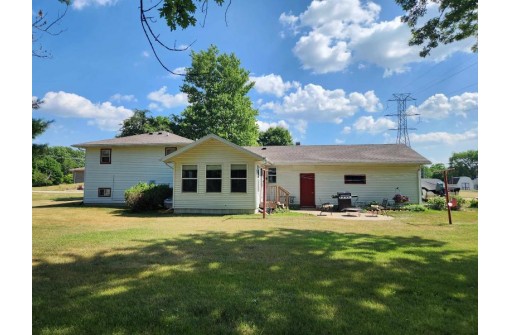 10651 N Hillside Row, Edgerton, WI 53534