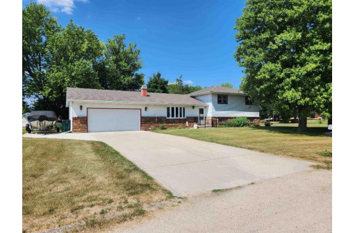 10651 N Hillside Row, Edgerton, WI 53534