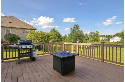 6420 Nature Valley Drive, Waunakee, WI 53597