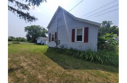 814 S Hickory Street, Mauston, WI 53948