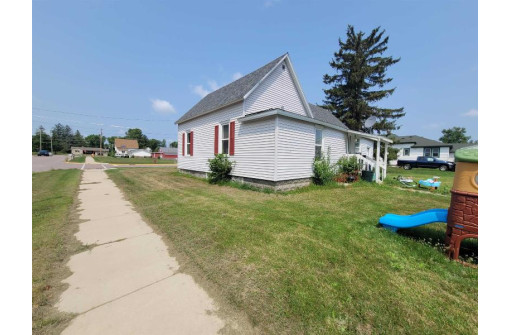 814 S Hickory Street, Mauston, WI 53948