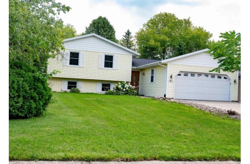 5913 Glenway Street, McFarland, WI 53558